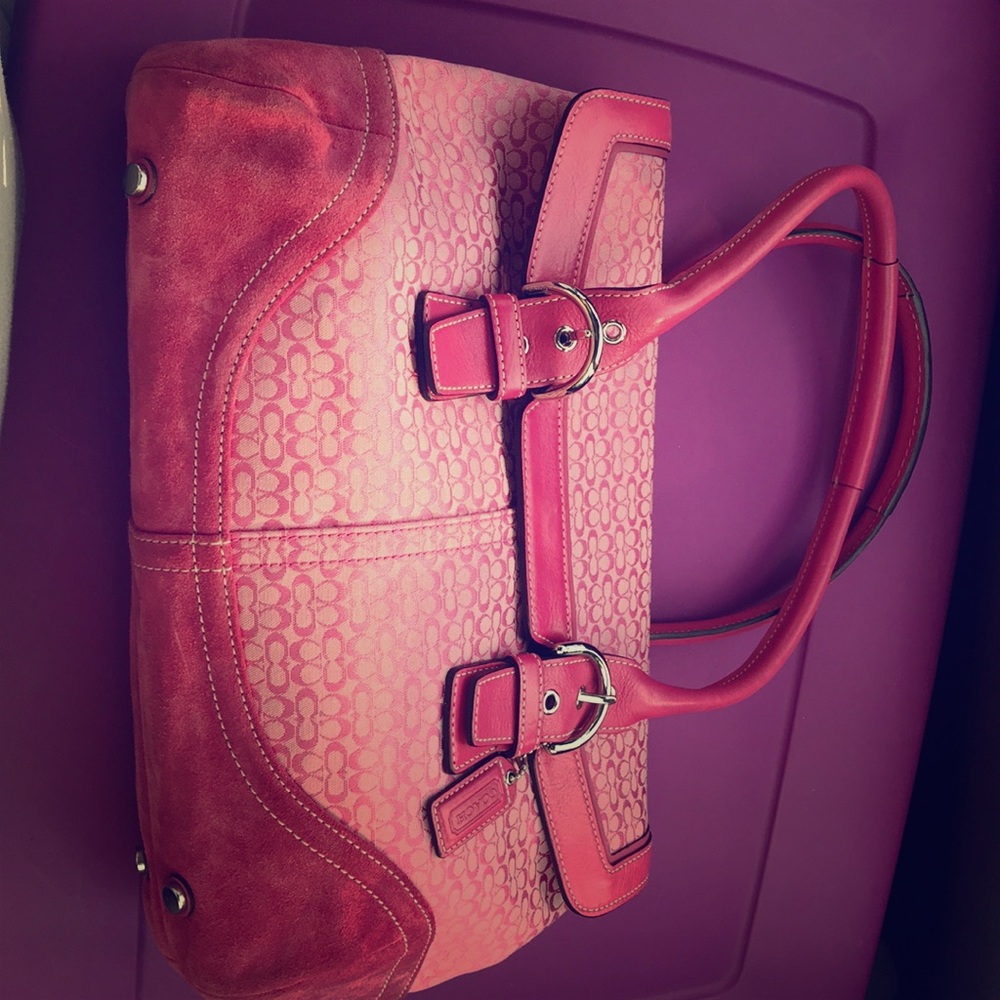 Authentic Coach Pink purse 👛